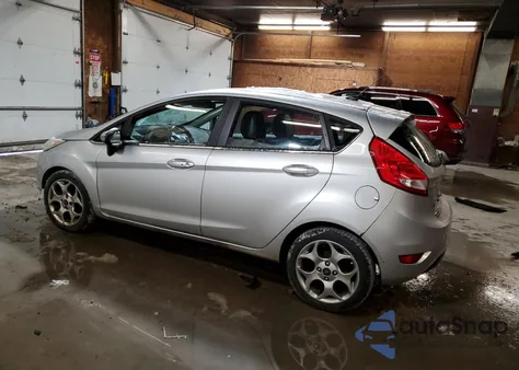 2013 Ford Fiesta Titanium из США, поврежденный, VIN 3FADP4FJXDM218086